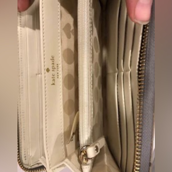 Silver grey Kate Spade Wallet - Picture 4 of 4